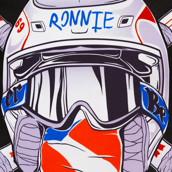 RonnieMac Crossbones Wall Flag - Zoomed Up