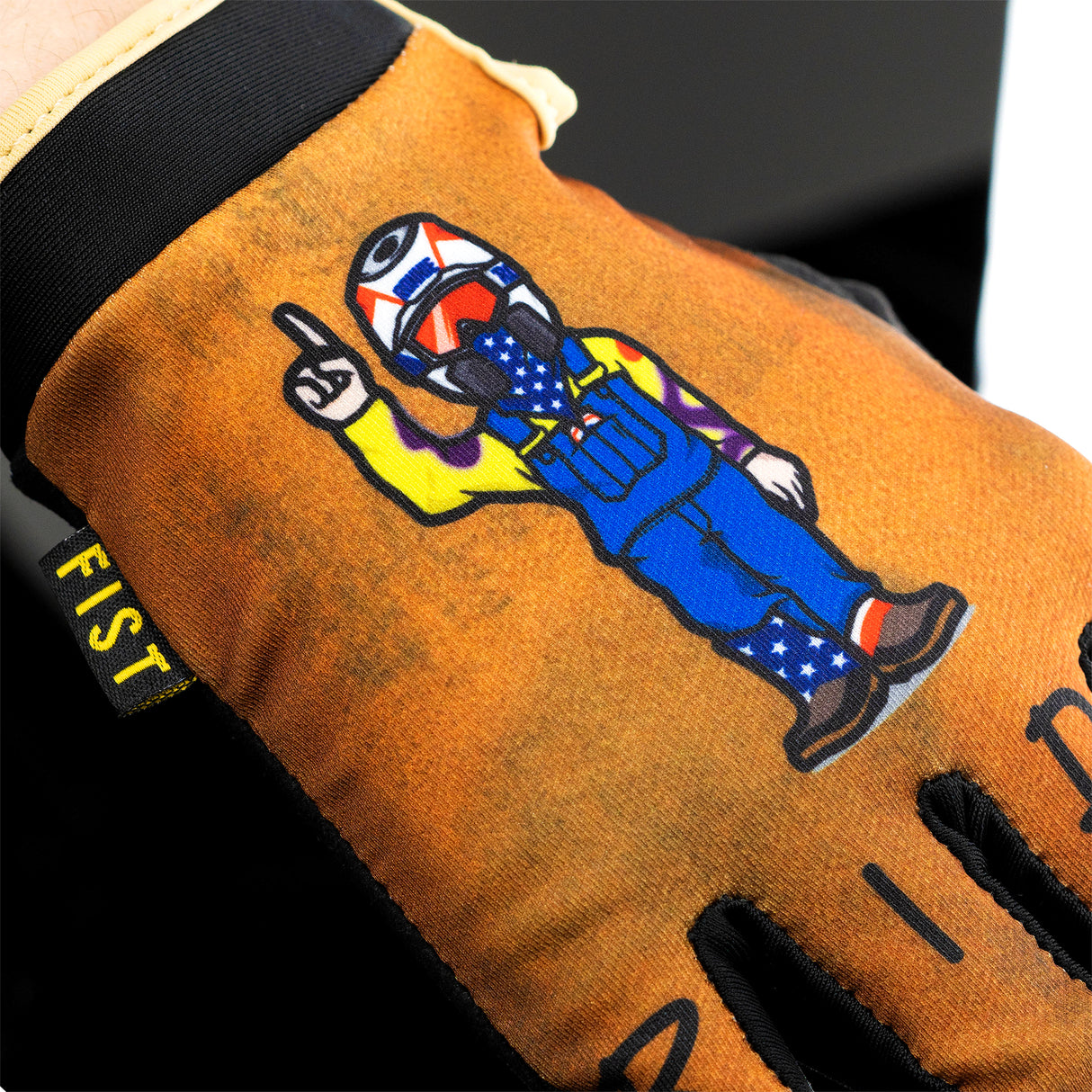 RonnieMac - Ride Fast - Close-Up