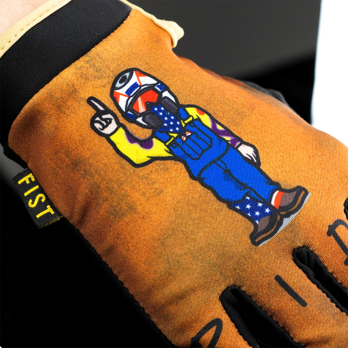 RonnieMac - Ride Fast - Close-Up